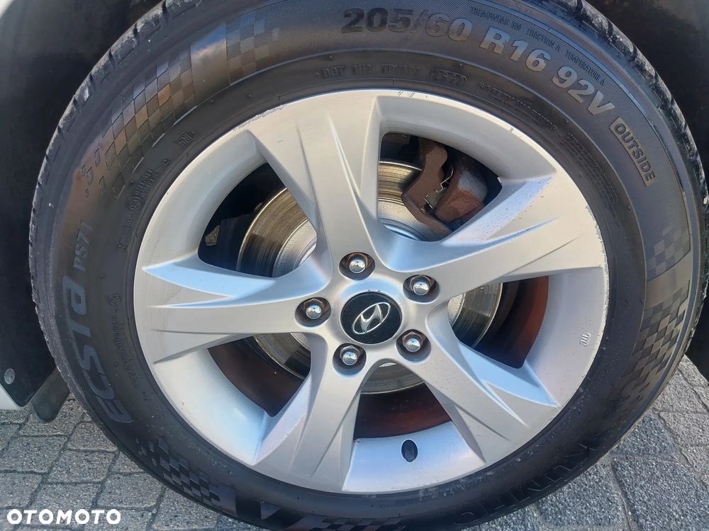 Hyundai i40 Kombi 1.7 CRDi Premium - 32