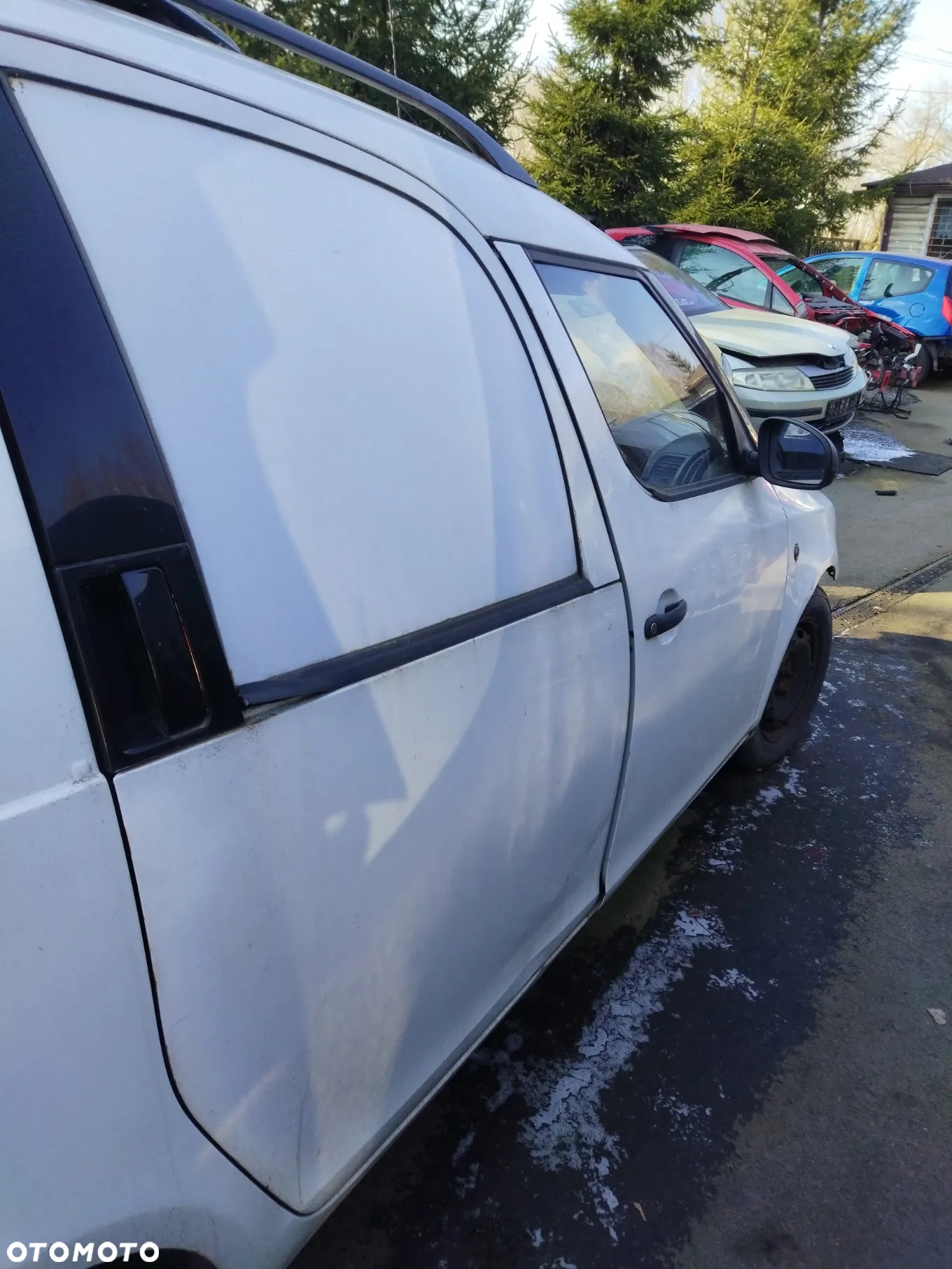 Skoda Praktik Roomster na części - 12