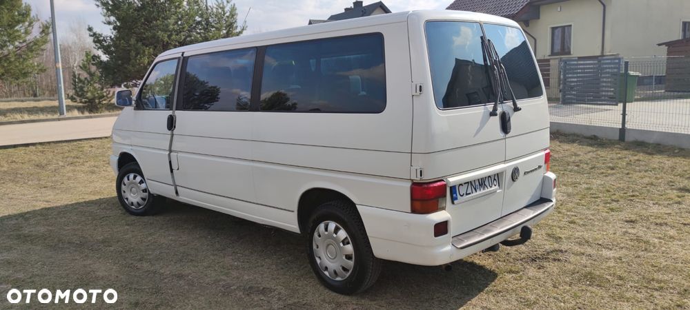 Volkswagen Caravelle - 6
