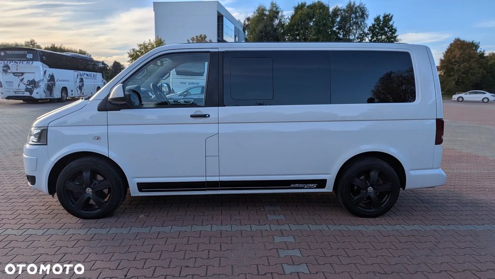 Volkswagen Multivan 2013 photo 2