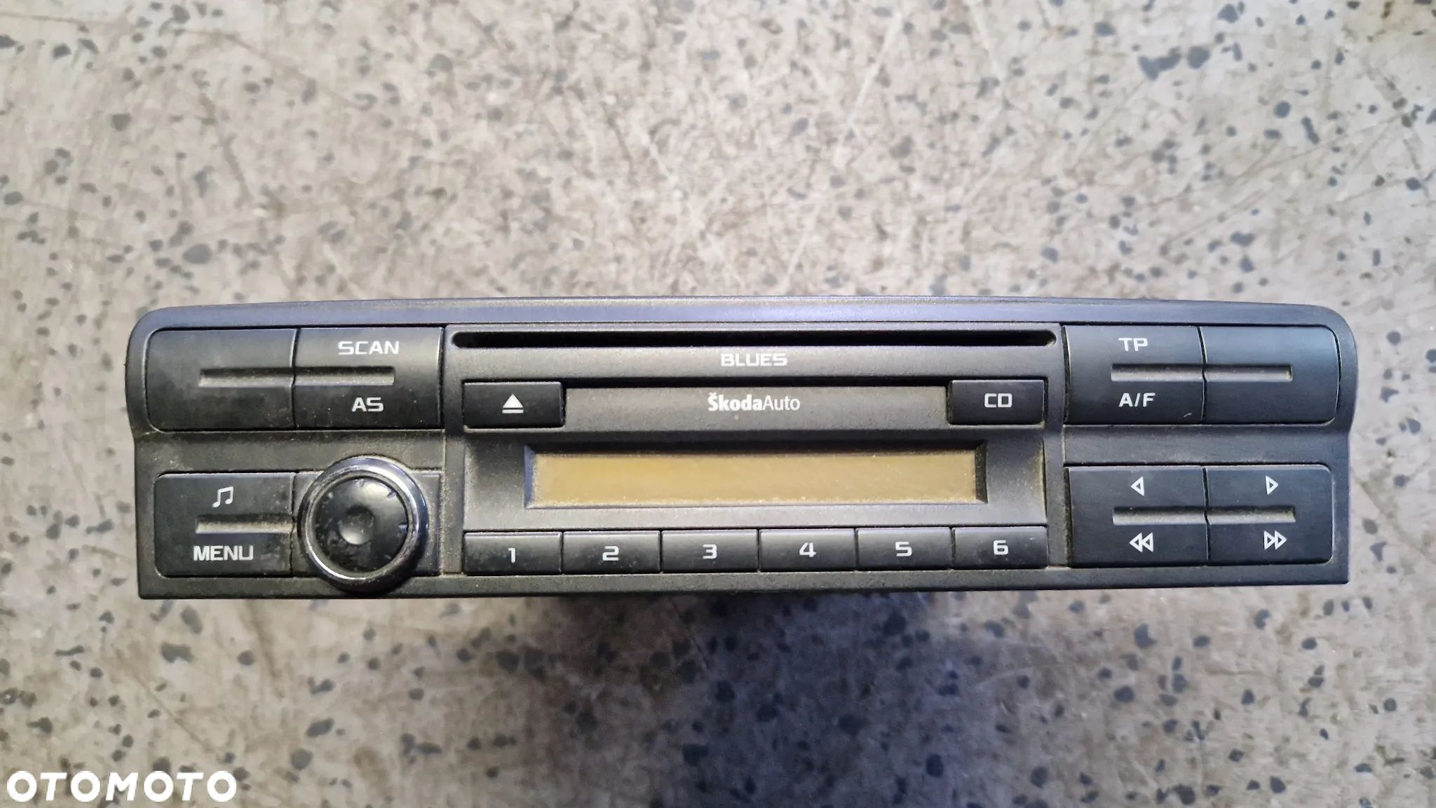 SKODA OCTAVIA II RADIO BLUES 1Z0035152E - 1