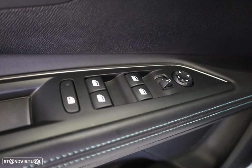Peugeot 5008 1.5 BlueHDi Allure EAT8 - 40