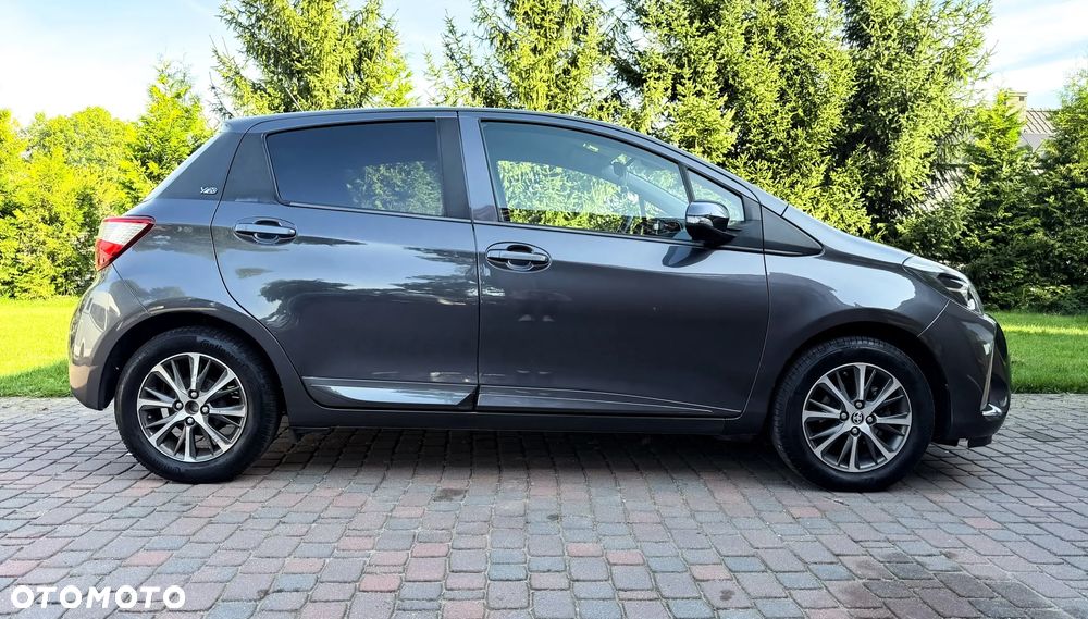 Toyota Yaris 1.5 20th Anniversary CVT - 9