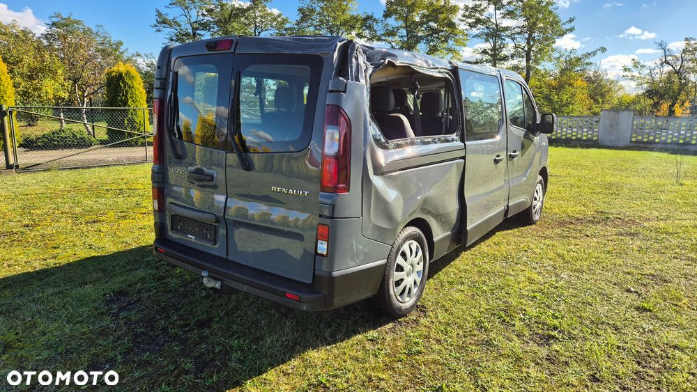 Renault Trafic Grand 2.0 dCi EDC - 11