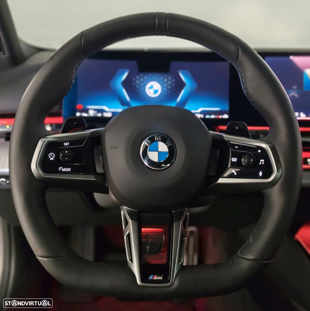 BMW 520 d Pack Desportivo M Pro - 13