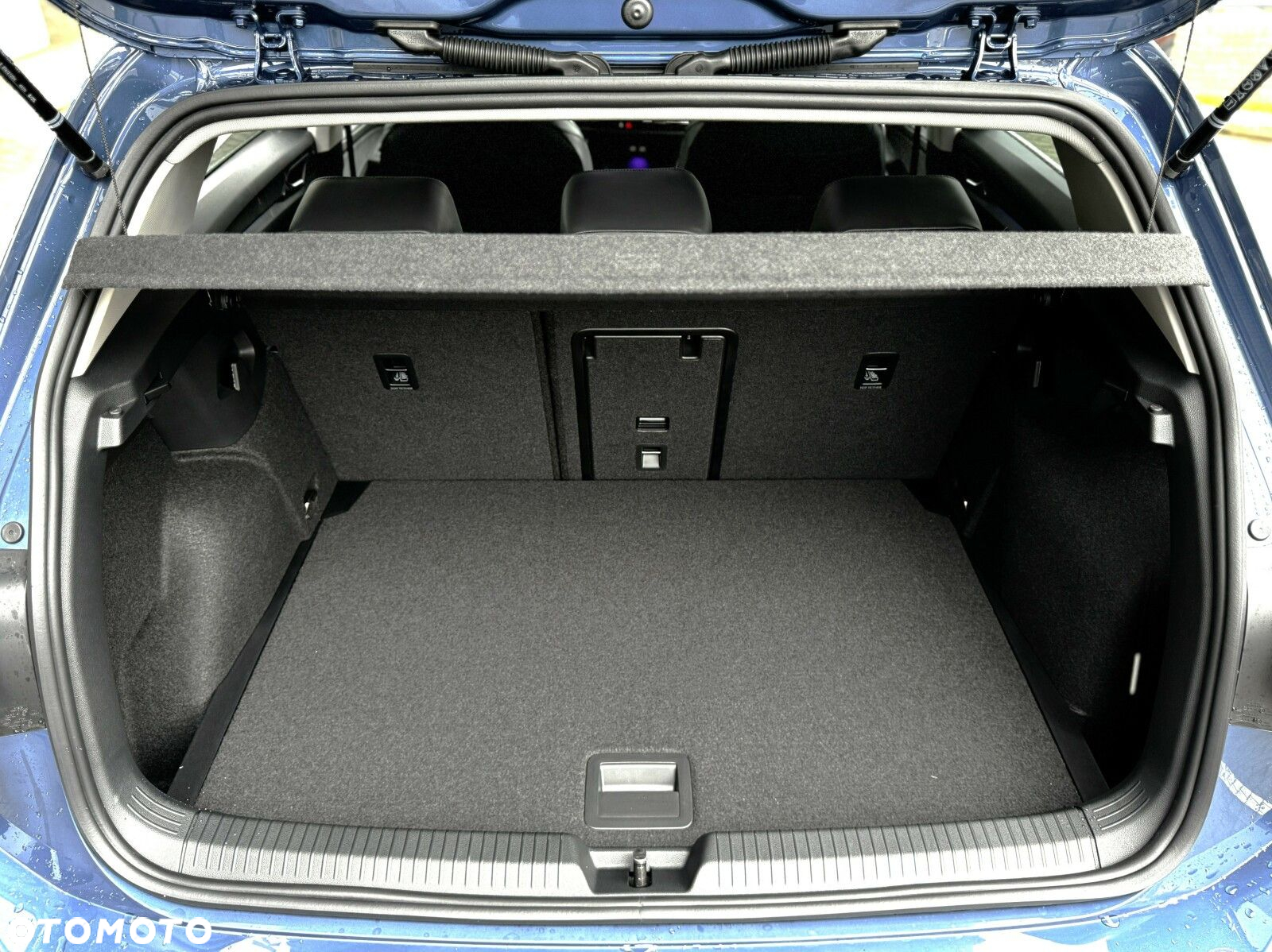 Volkswagen Golf - 34