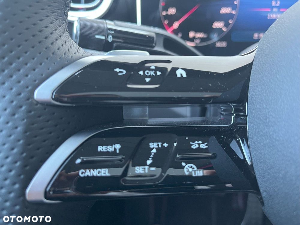 Mercedes-Benz GLC - 24