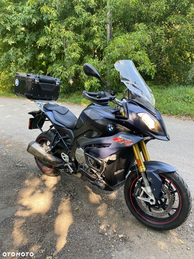 BMW S