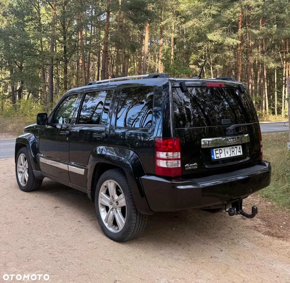 Jeep Liberty - 6