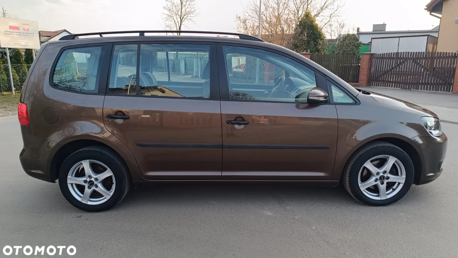 Volkswagen Touran 1.6 TDI DPF Trendline - 11
