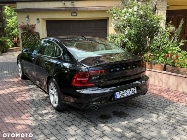 Volvo S90 D4 Momentum - 2