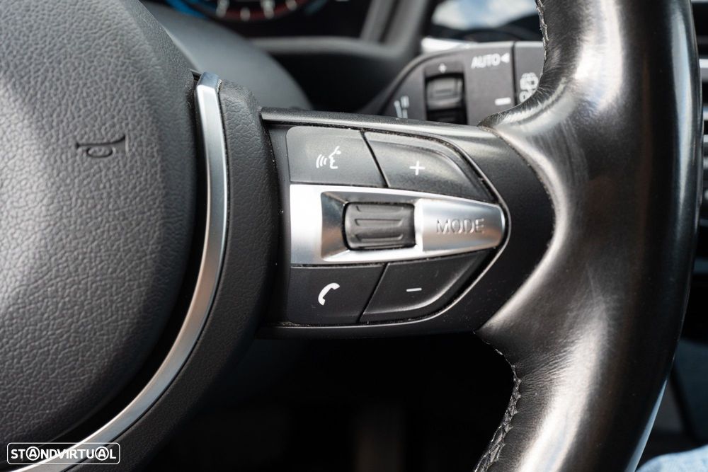 BMW X1 16 d sDrive Auto - 11