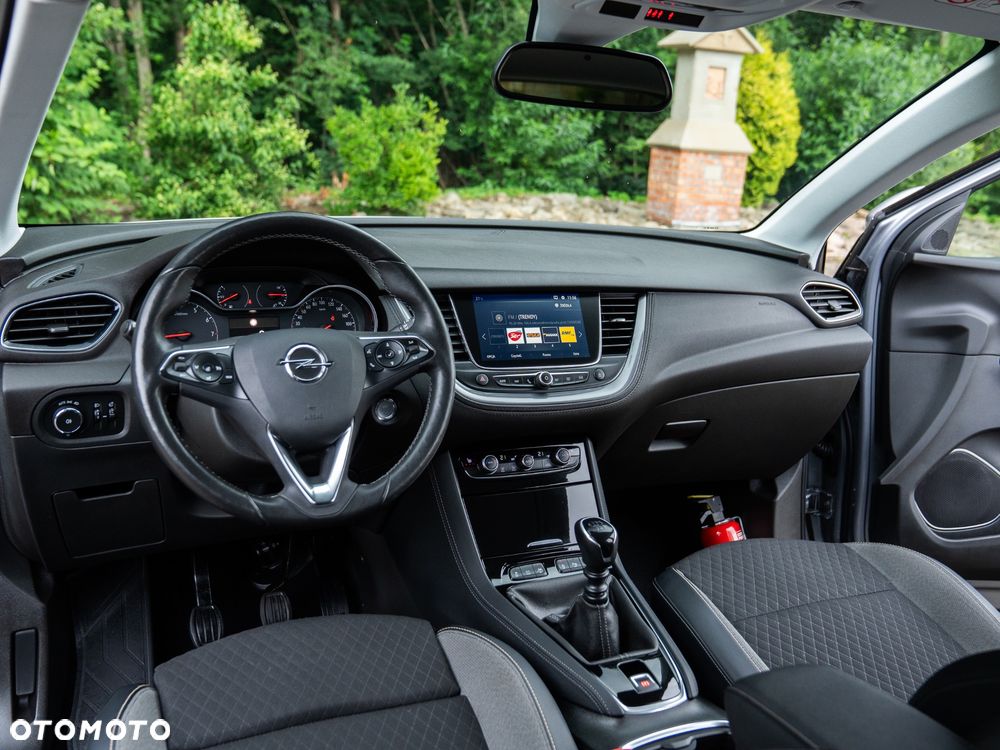 Opel Grandland X 1.2 Start/Stop Business INNOVATION - 29
