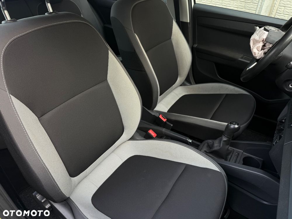 Skoda Fabia 1.0 TSI Style Color - 37