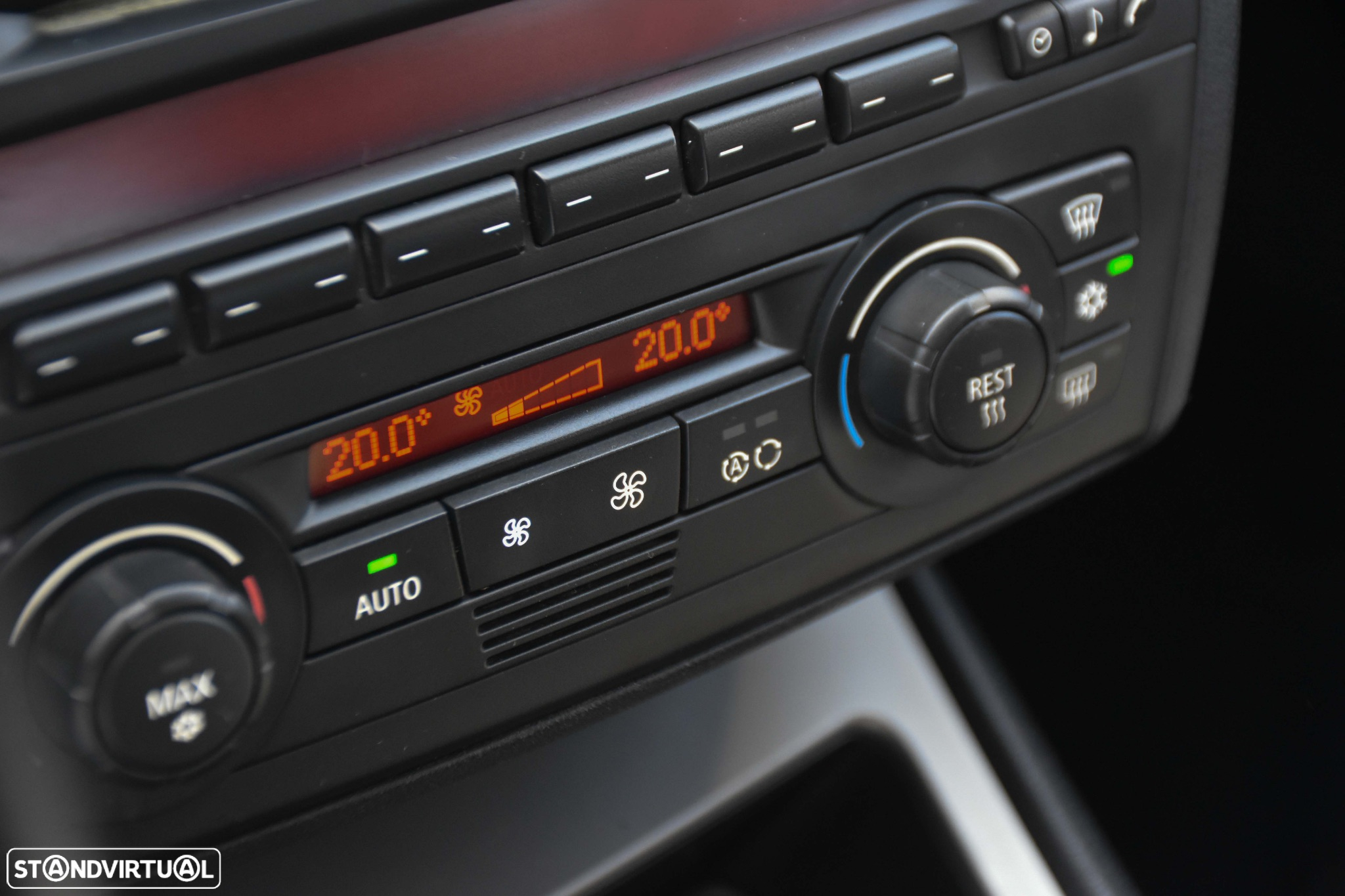 BMW 118 d Sport - 16