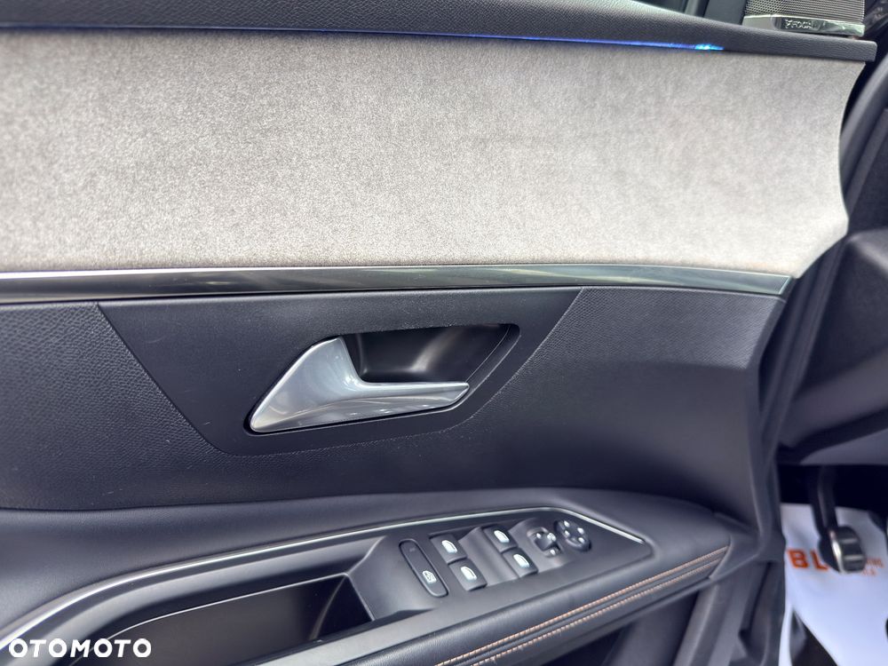 Peugeot 5008 1.5 BlueHDi GT S&S - 24