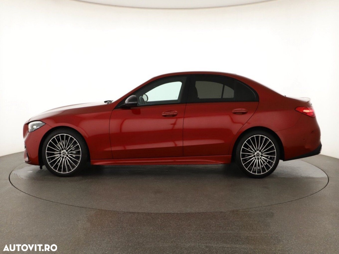Mercedes-Benz C 300 4Matic T 9G-TRONIC - 3