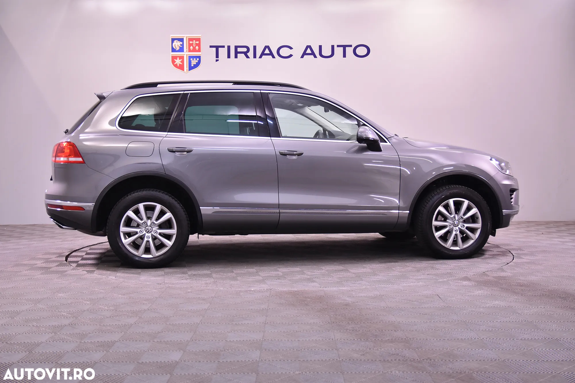 Volkswagen Touareg - 6