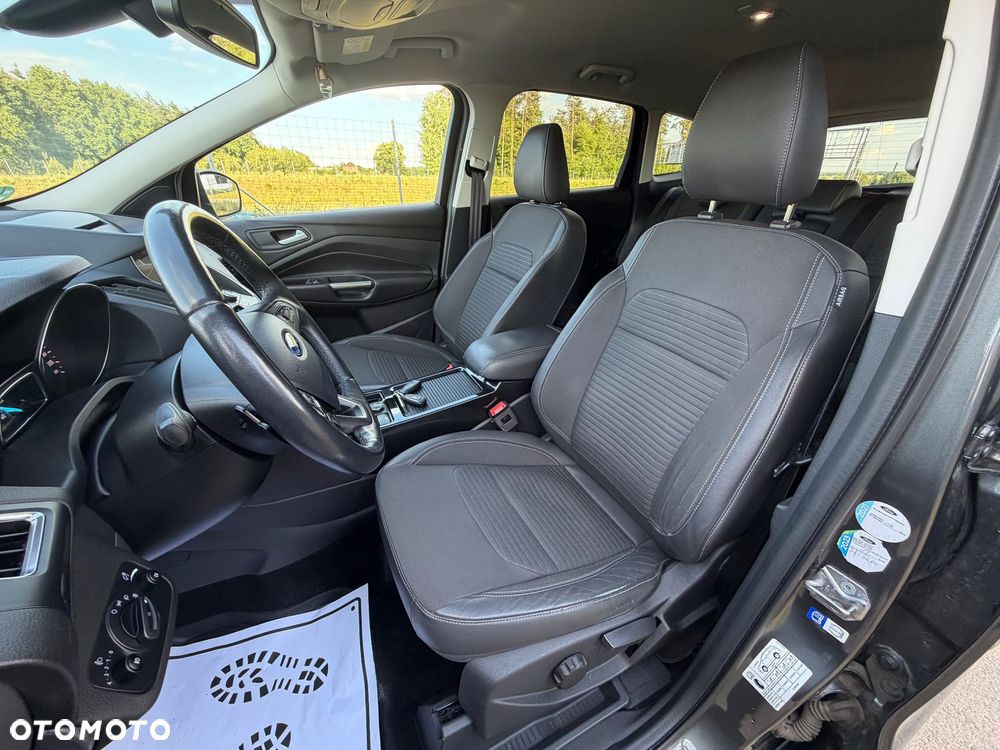 Ford Kuga - 19