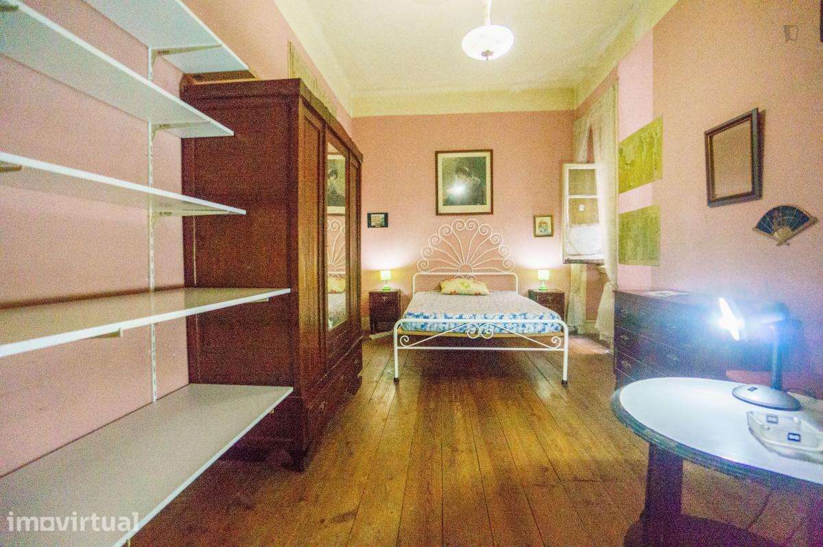 Quarto - localizado em Entrecampos Lisbon - Grande imagem: 2/6