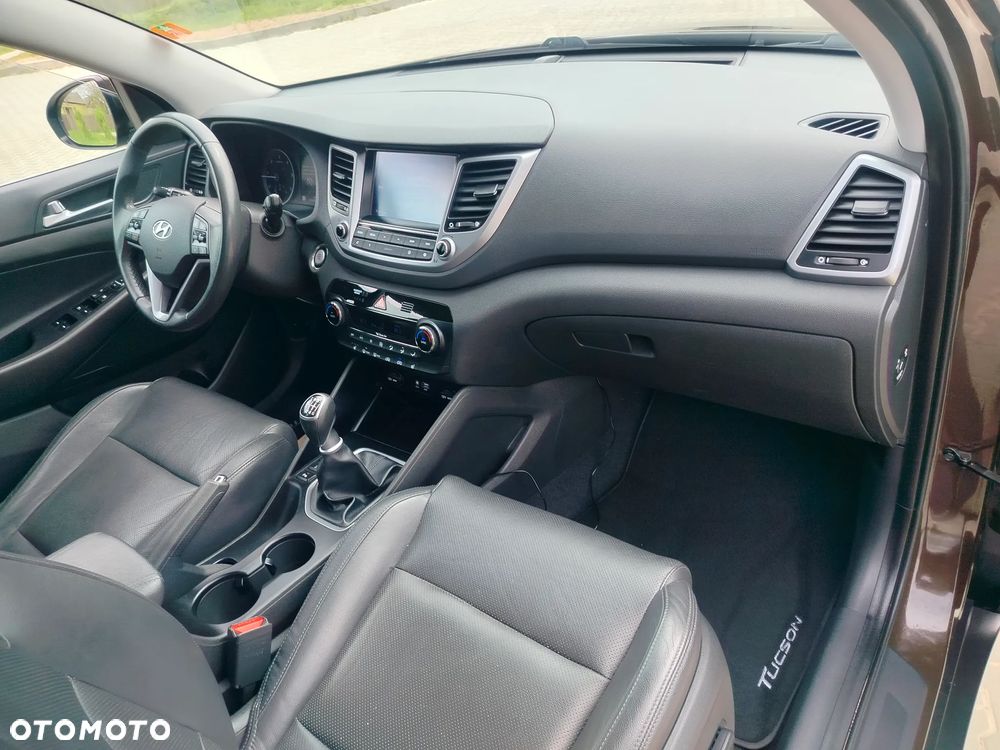 Hyundai Tucson blue 1.7 CRDi 2WD Trend - 17