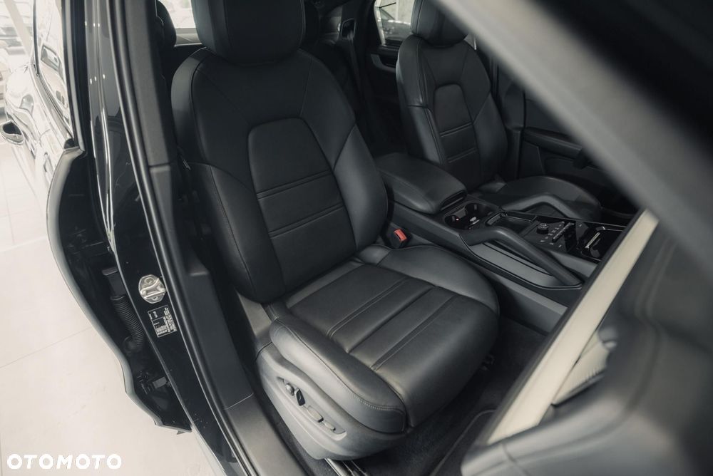 Porsche Cayenne S - 15