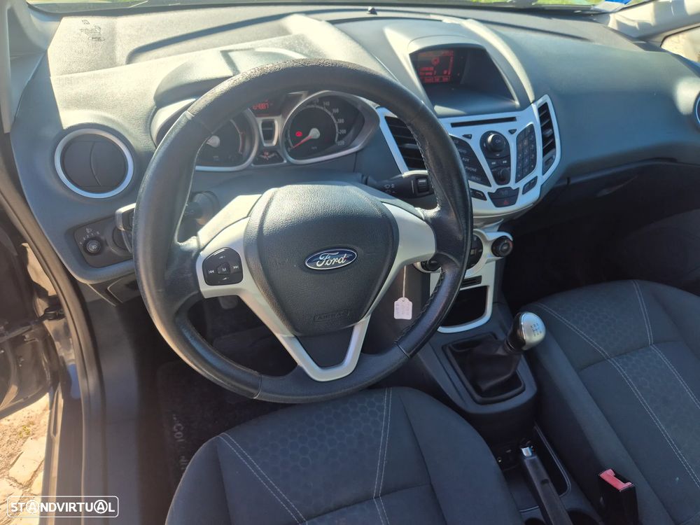 Ford Fiesta 1.4 TDCI Titanium - 19