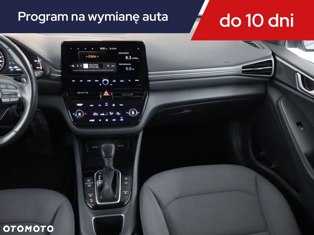 Hyundai IONIQ - 10