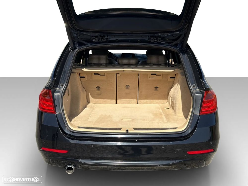 BMW 318 d Auto Line Luxury - 16