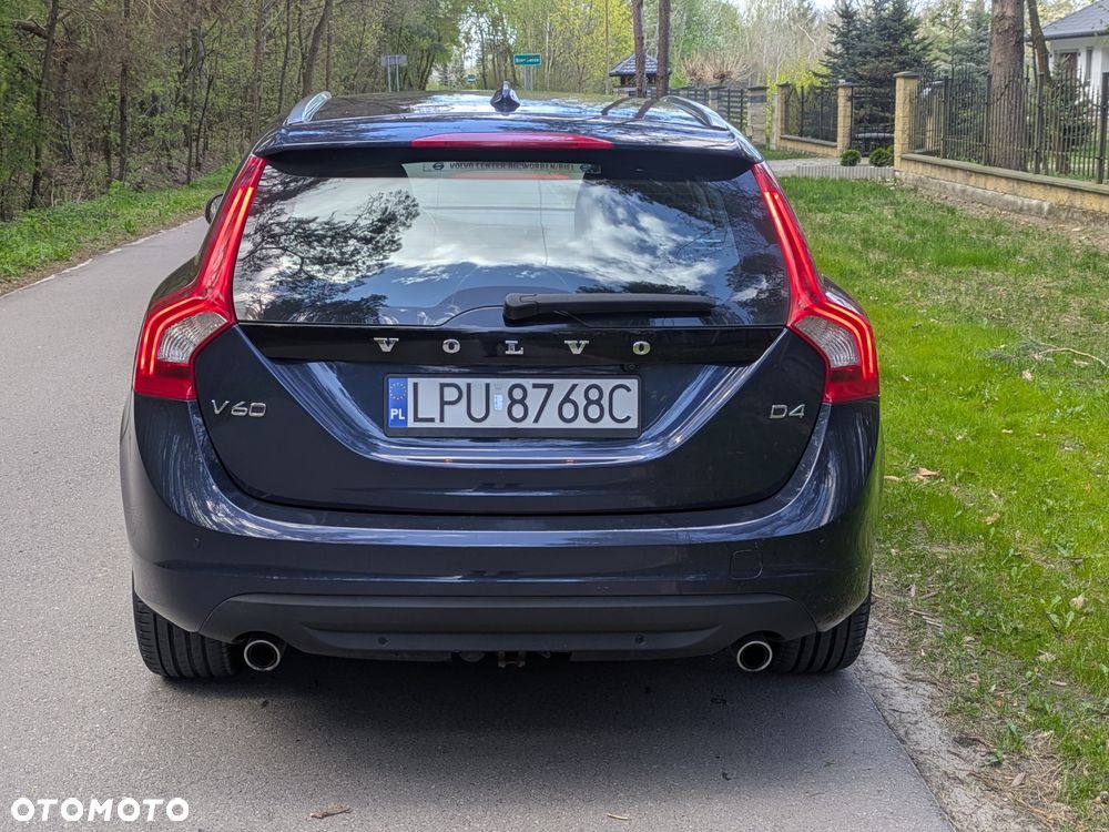 Volvo V60 D4 AWD Summum - 9