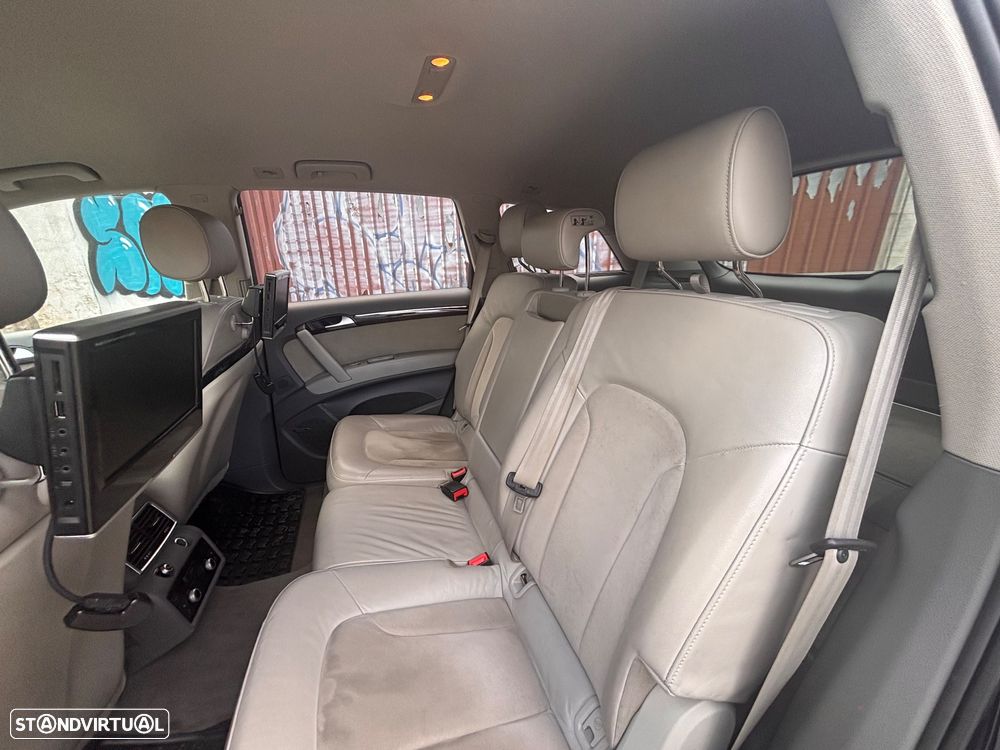 Audi Q7 3.0 V6 TDi quattro S-line Tiptronic - 11