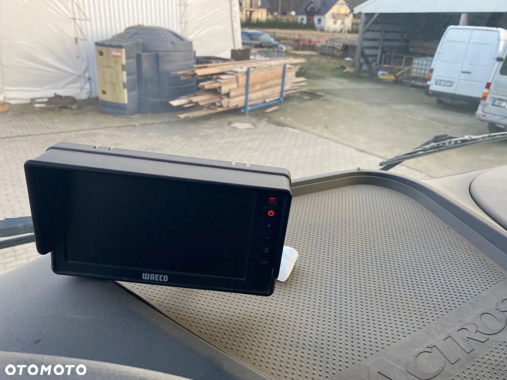 Mercedes-Benz Actros - 10