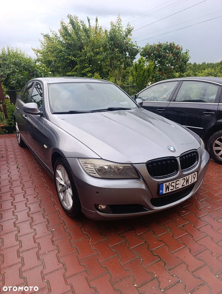 BMW Seria 3 318i - 2