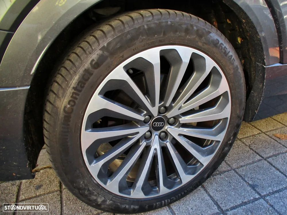 Audi Q8 e-Tron Sportback 50 quattro S line - 36