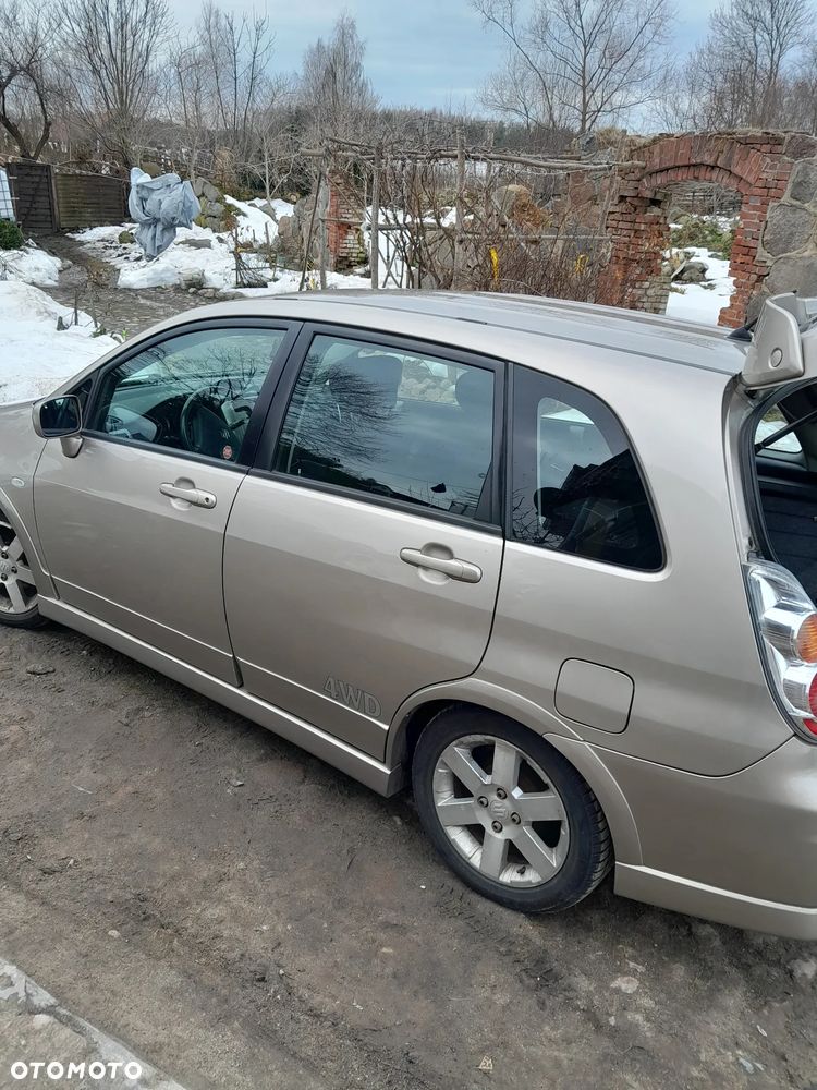 Suzuki Liana Kombi 1.6 4WD Comfort - 5