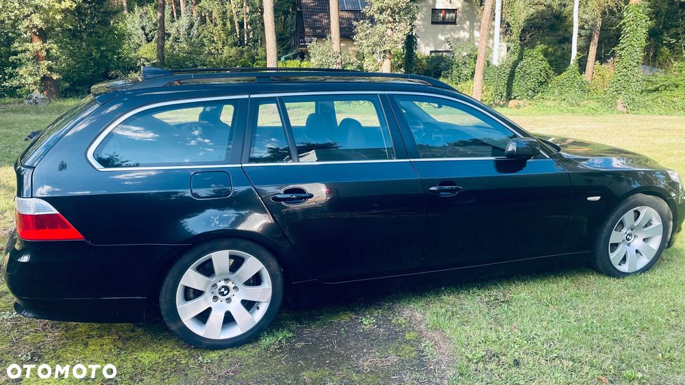 BMW Seria 5 2005 photo 2