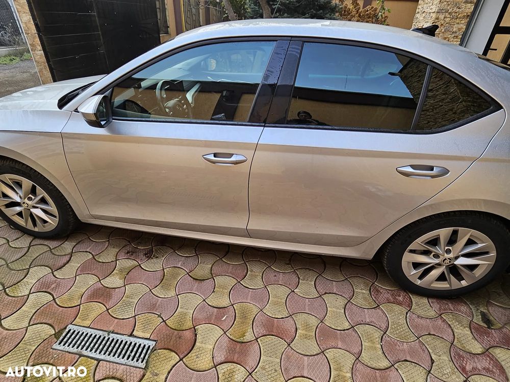 Skoda Octavia 2.0 TDI DSG Ambition - 3
