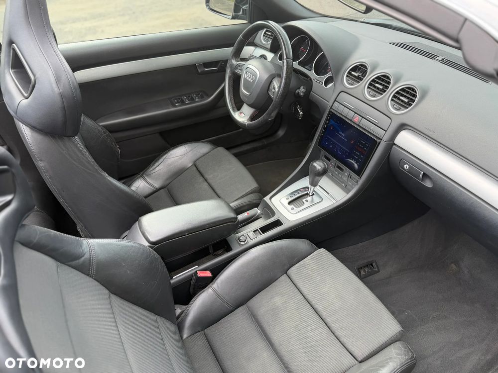 Audi A4 Cabrio 2.0 TDI DPF multitronic - 7