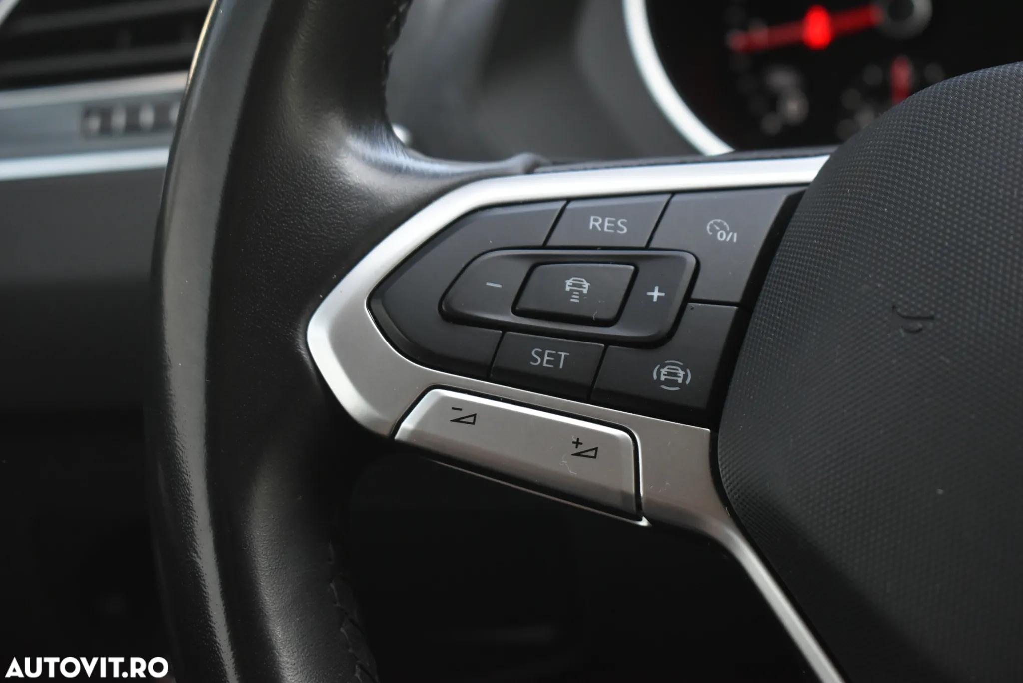 Volkswagen Tiguan 1.5 TSI ACT DSG Comfortline - 17