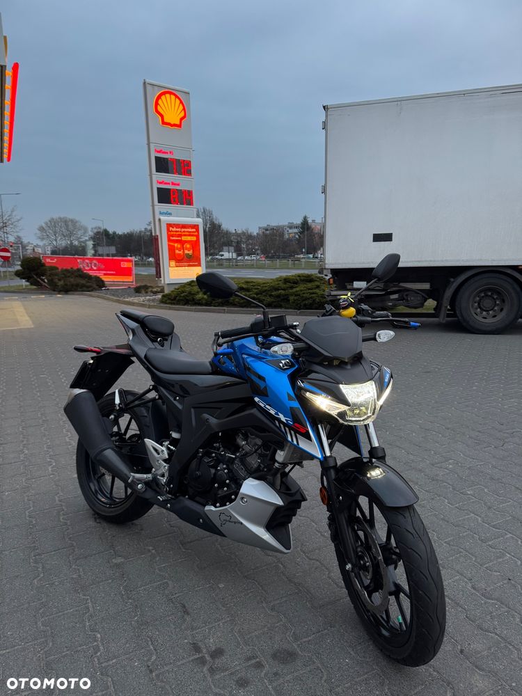 Suzuki GSX - 1