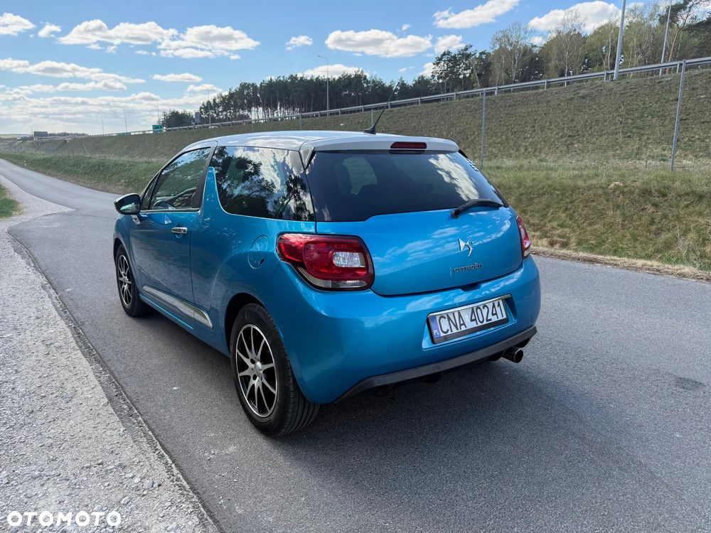 Citroën DS3 e-HDi 90 FAP SoChic - 4