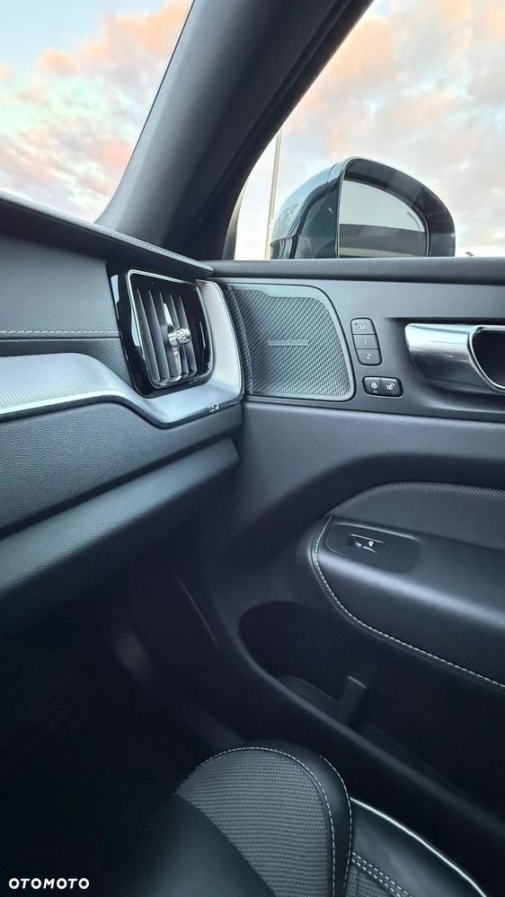Volvo XC 60 - 8