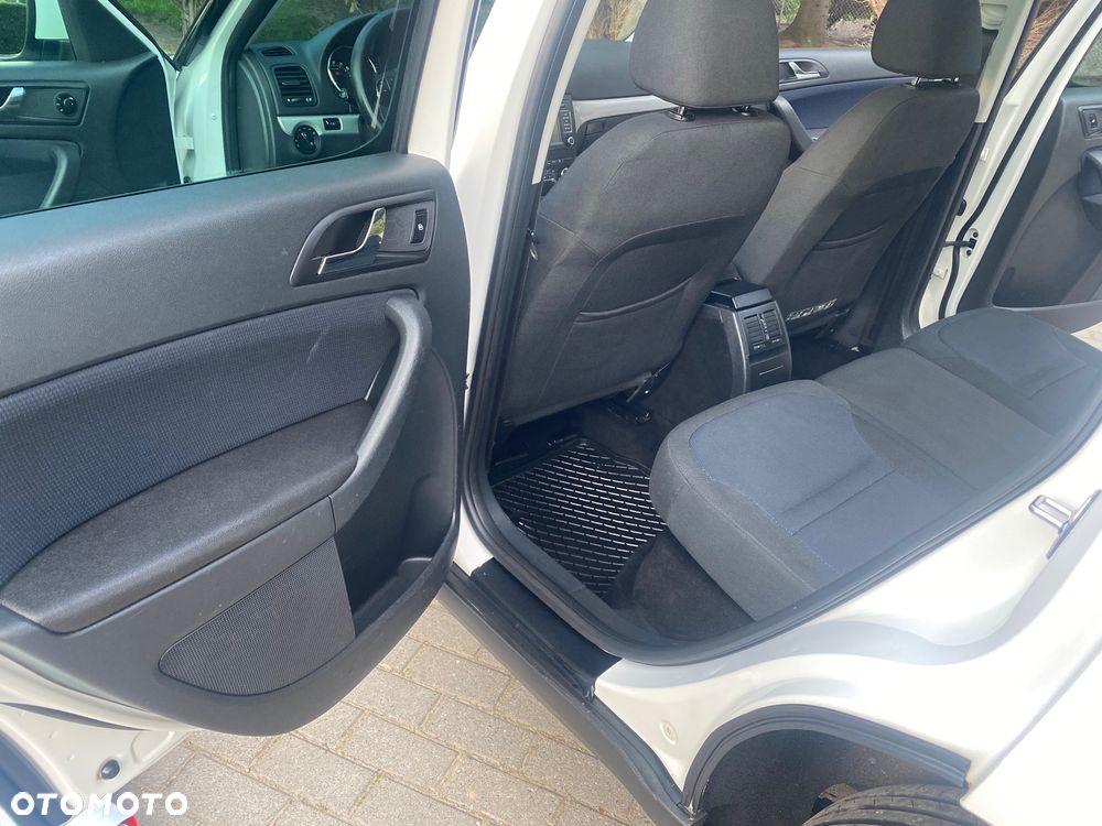 Skoda Yeti 2.0 TDI Ambition PLUS EDITION - 23