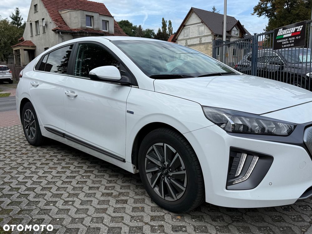 Hyundai IONIQ electric Premium - 5