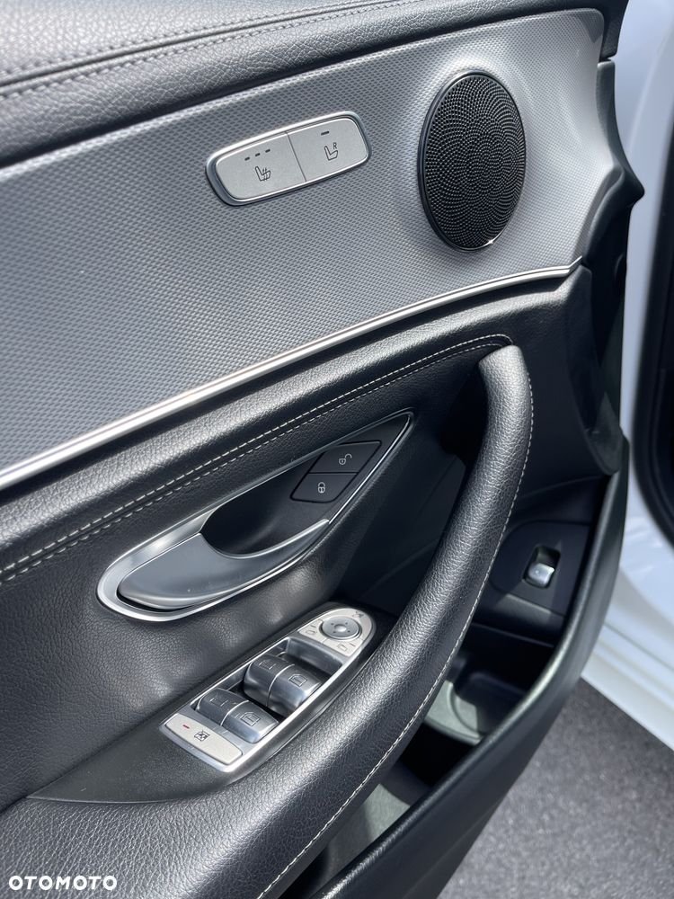 Mercedes-Benz Klasa E 220 d 9G-TRONIC - 12