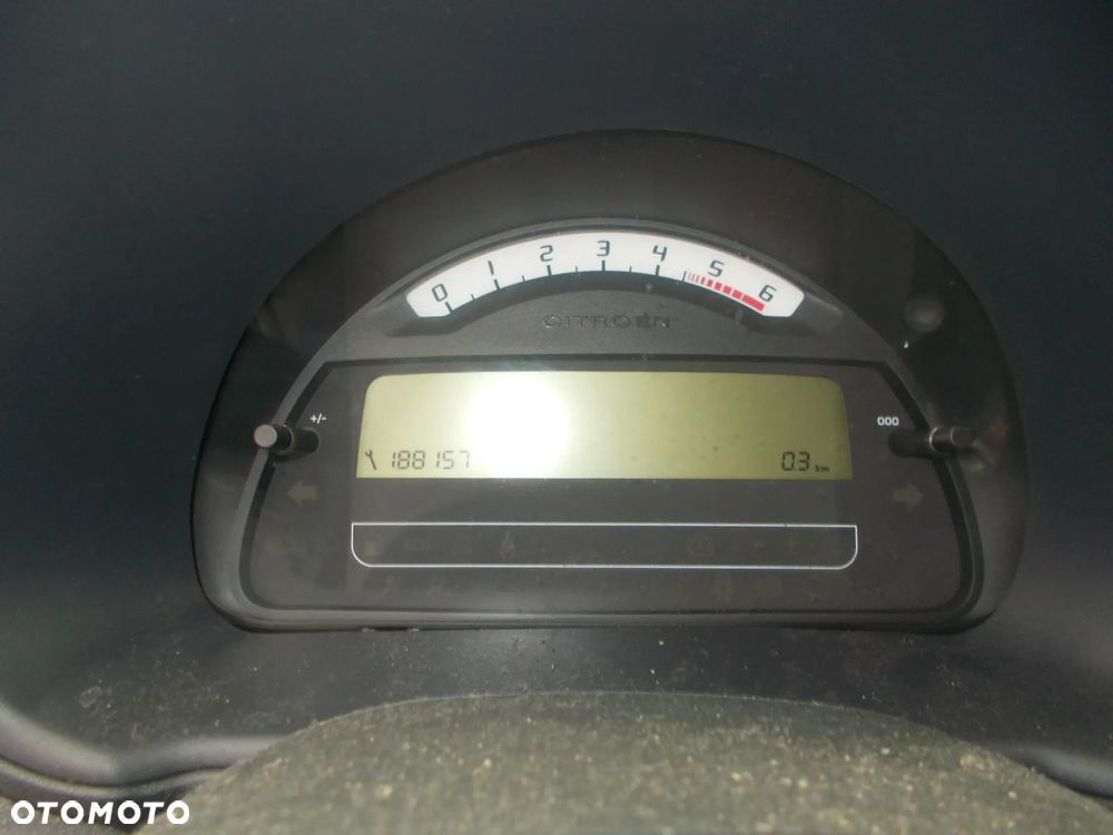 Citroën C2 1.4 HDi Senso Drive VTR - 10