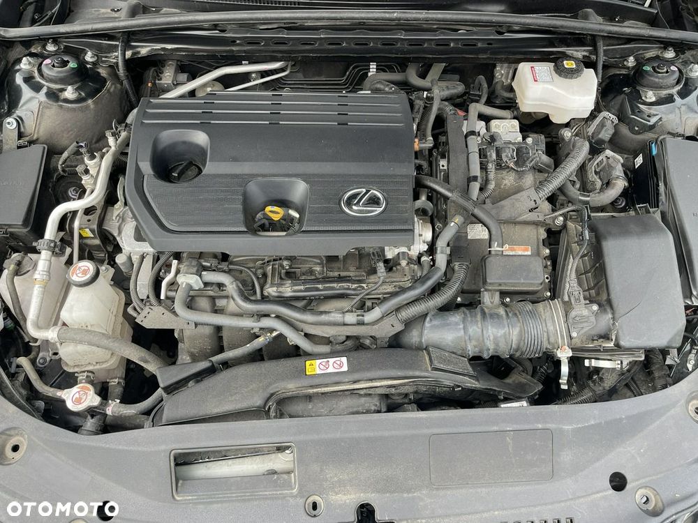 Lexus ES 300h Style Edition - 13