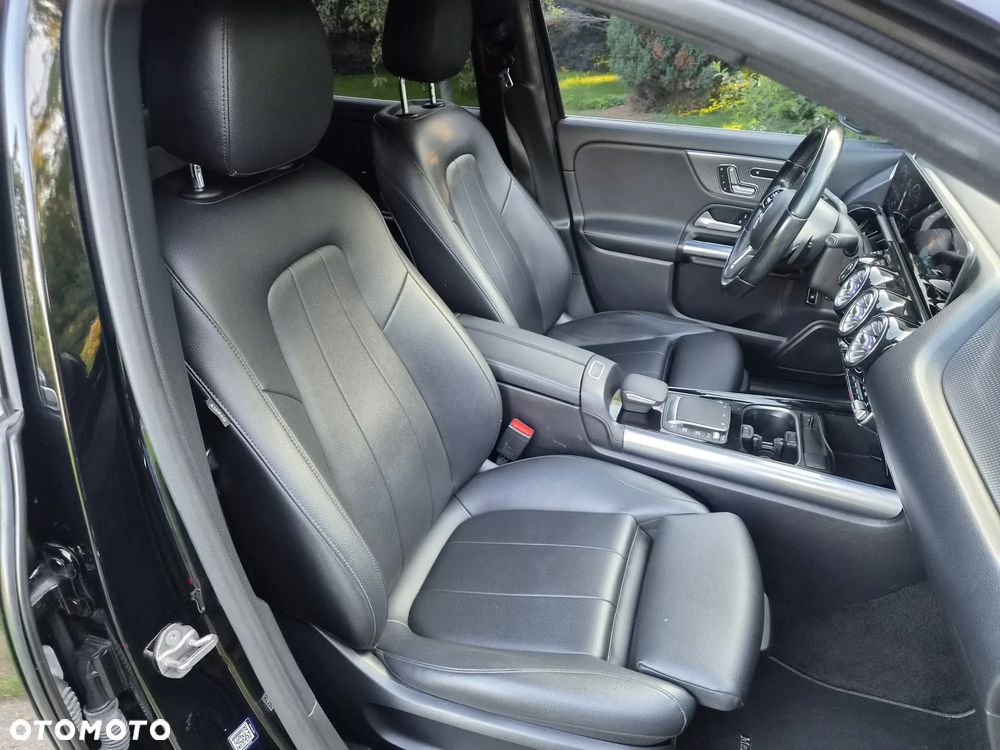 Mercedes-Benz GLA 250 8G-DCT Progressive - 26
