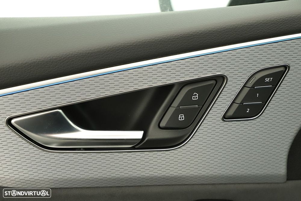 Audi Q8 55 TFSIe quattro Tiptronic - 20