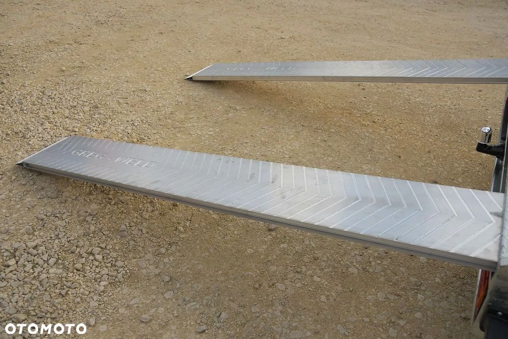 Iveco DAILY 35-180 * AUTOLAWETA * BOGATA * WYJĄTKOWO ZADBANA! - 37